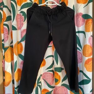 Lululemon - On The Fly Pants